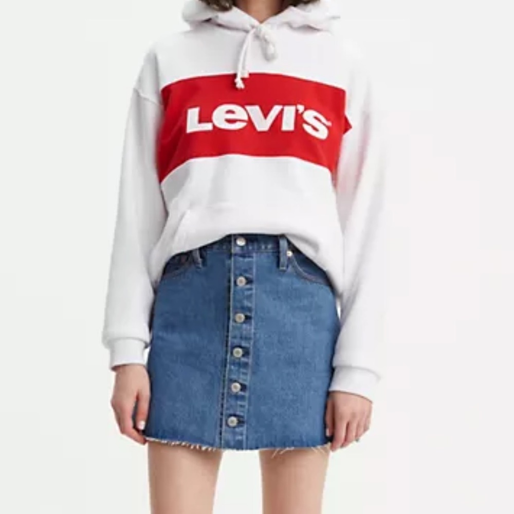 LEVIS button down denim skirt medium wash